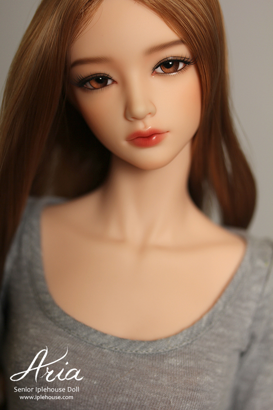 senior iplehouse doll